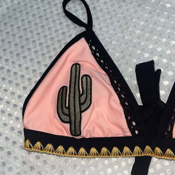 Women’s No Boundaries Bikini Top Size Medium 7-9 Cactus Multicolored. 🌵 - Picture 3 of 5